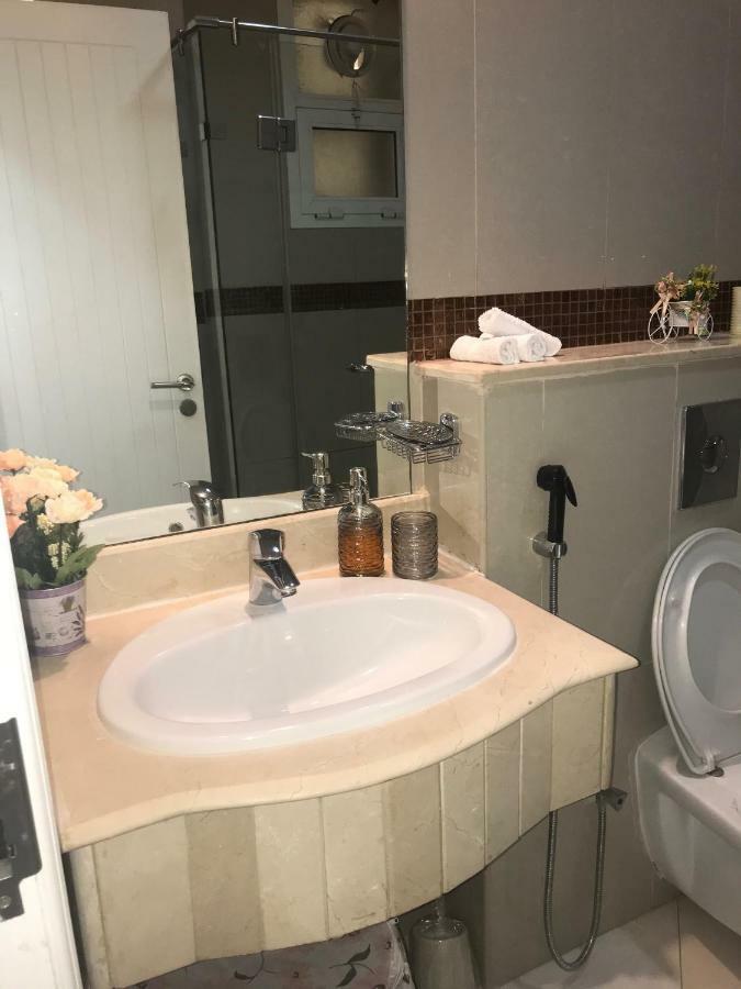 Nestaway In Heart Of Dubai, Nr To Metro And All Tourist Destination Apartment *
